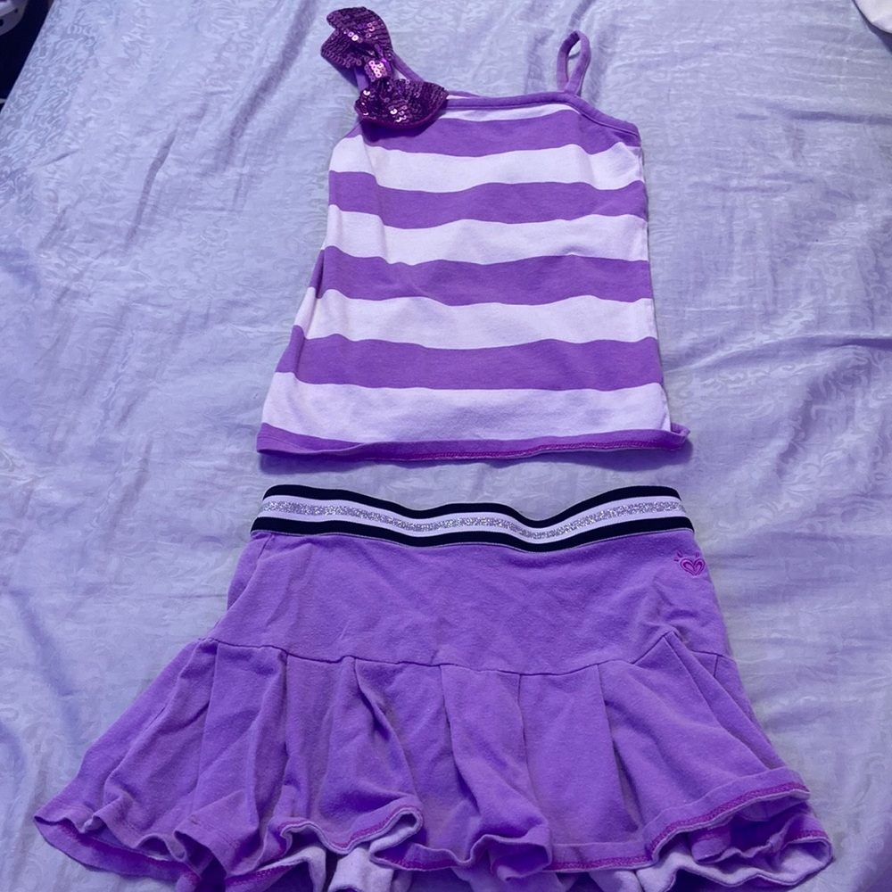 Justice cute tank top and skirt set . Size 6